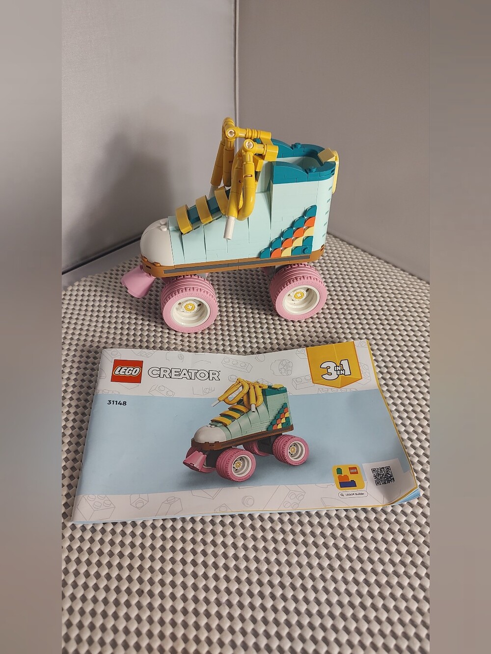 Lego 31148 Retro Roller Skate 3-in-1 Building Toy Set Complete Displayed only
